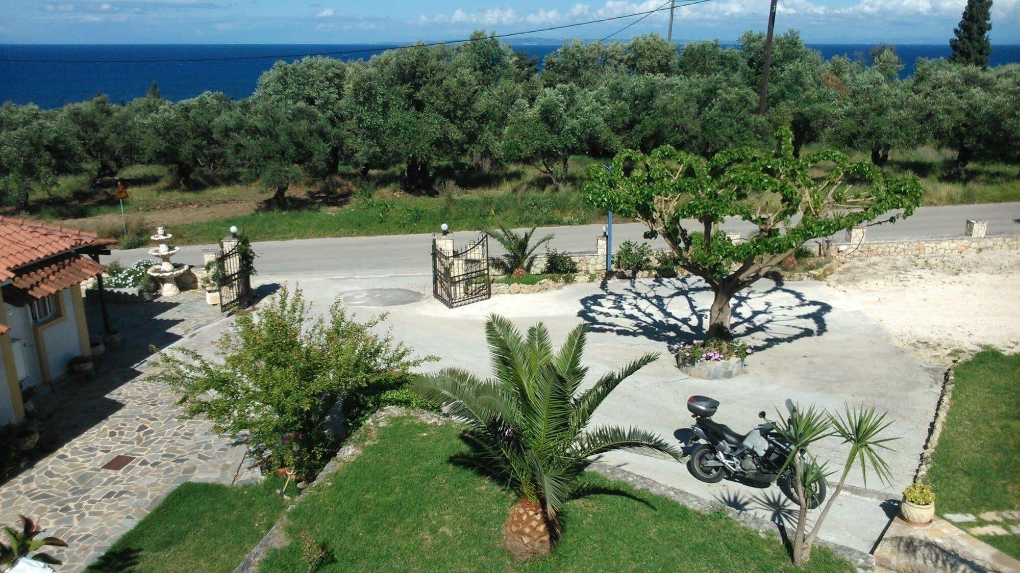 Ionian Aura Aparthotel Tsiliví Eksteriør bilde